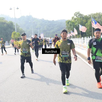 Runner Photo 6931667