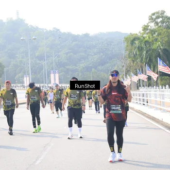 Runner Photo 6931690
