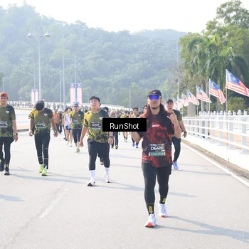 Runner Photo 6931701