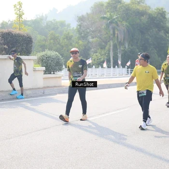Runner Photo 6931708
