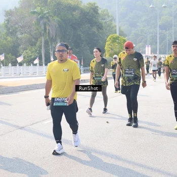 Runner Photo 6931722