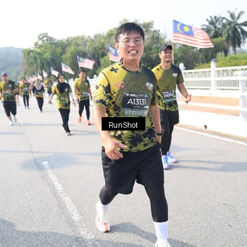 Runner Photo 6931759