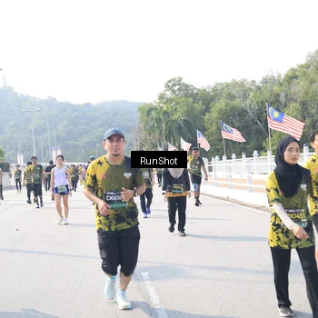 Runner Photo 6931781