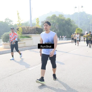 Runner Photo 6931790