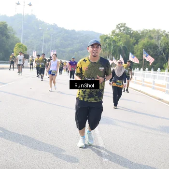 Runner Photo 6931807