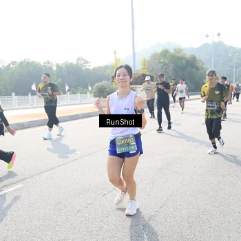 Runner Photo 6931819