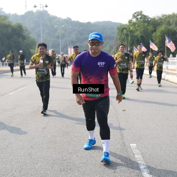 Runner Photo 6931871