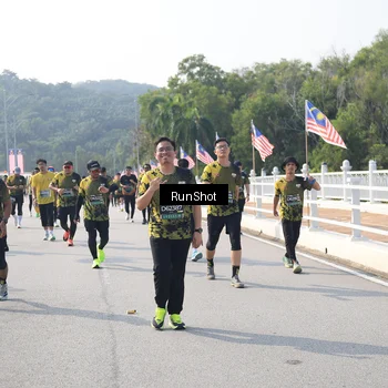 Runner Photo 6931885