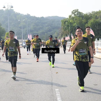 Runner Photo 6931901