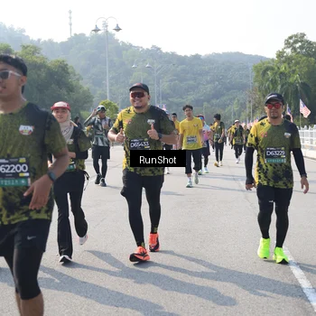 Runner Photo 6931911