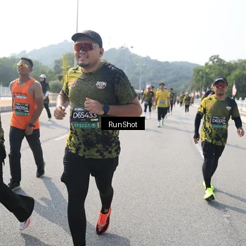 Runner Photo 6931916