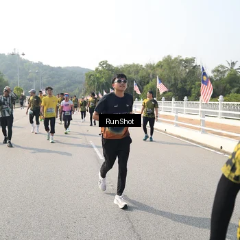 Runner Photo 6931929