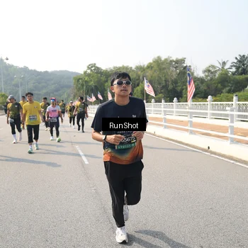 Runner Photo 6931935