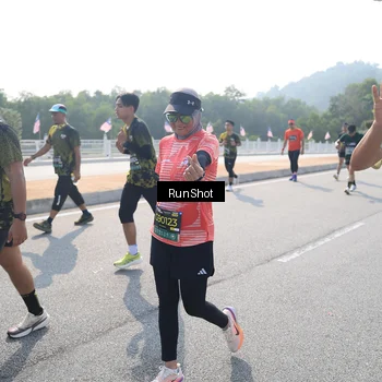 Runner Photo 6931987
