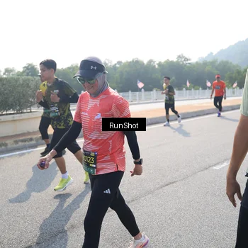 Runner Photo 6931991