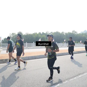 Runner Photo 6932014