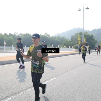 Runner Photo 6932017