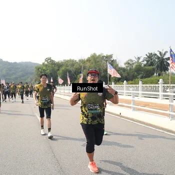 Runner Photo 6932021