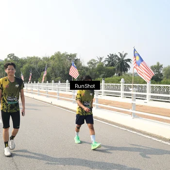 Runner Photo 6932023