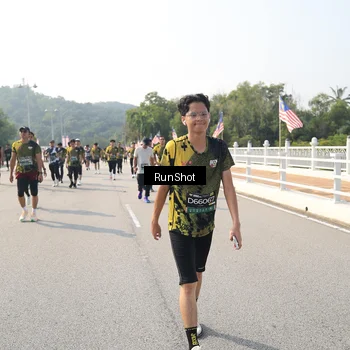 Runner Photo 6932026