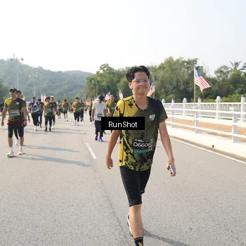 Runner Photo 6932027