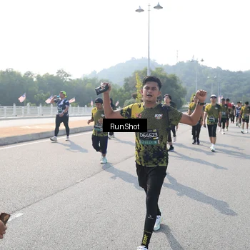Runner Photo 6932029