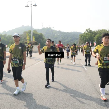Runner Photo 6932038