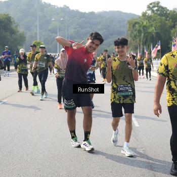 Runner Photo 6932053