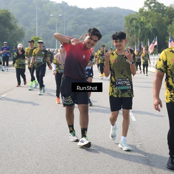 Runner Photo 6932054