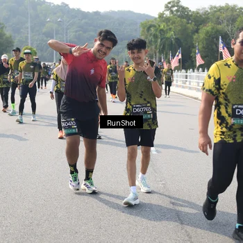 Runner Photo 6932057