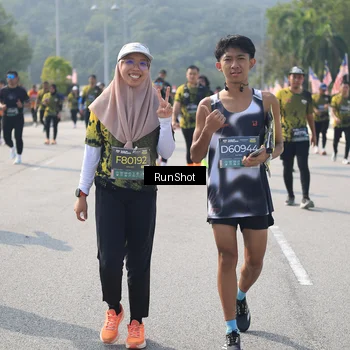Runner Photo 6932064