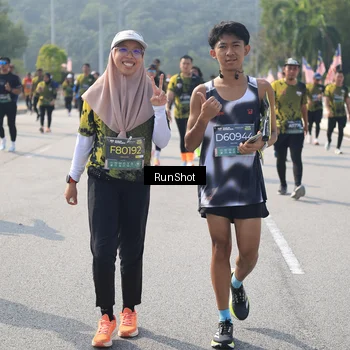 Runner Photo 6932066