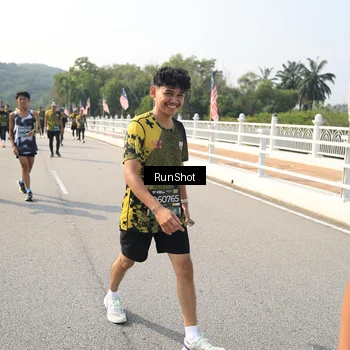 Runner Photo 6932069