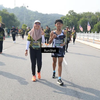 Runner Photo 6932071