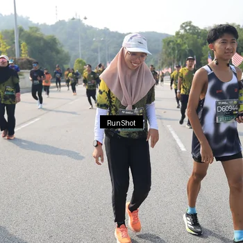 Runner Photo 6932074