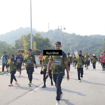Runner Photo 6932089