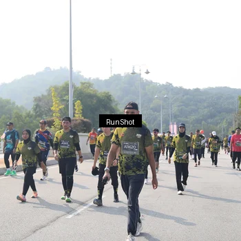 Runner Photo 6932092