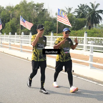 Runner Photo 6932094