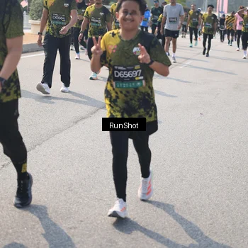Runner Photo 6932106