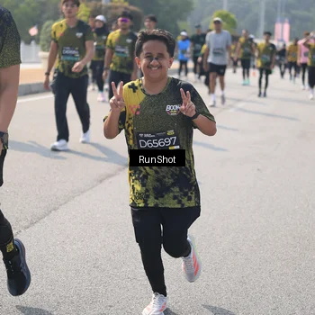 Runner Photo 6932108