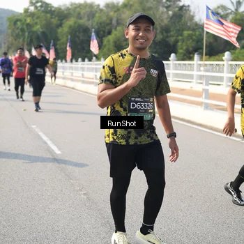 Runner Photo 6932115
