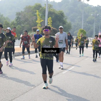 Runner Photo 6932131