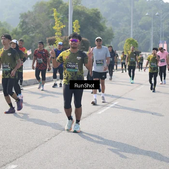 Runner Photo 6932135