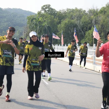 Runner Photo 6932138