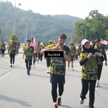 Runner Photo 6932143