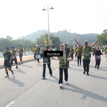 Runner Photo 6932187