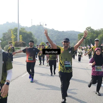 Runner Photo 6932192