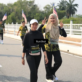 Runner Photo 6932212