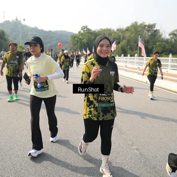 Runner Photo 6932213