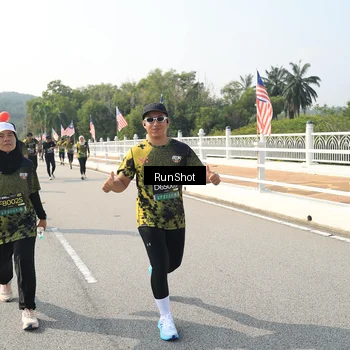 Runner Photo 6932232